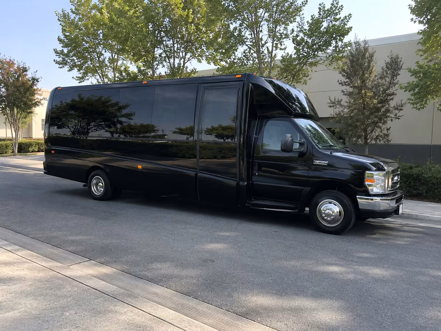 prom homecoming bus rentals in elk grove